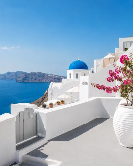Cenário gerado por IA: casa em Santorini, Grécia